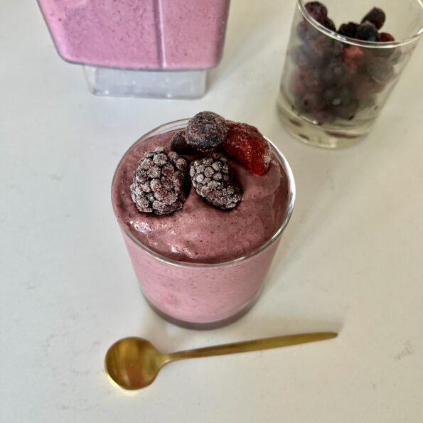 Diabetic-Friendly Low Carb Berry Smoothie